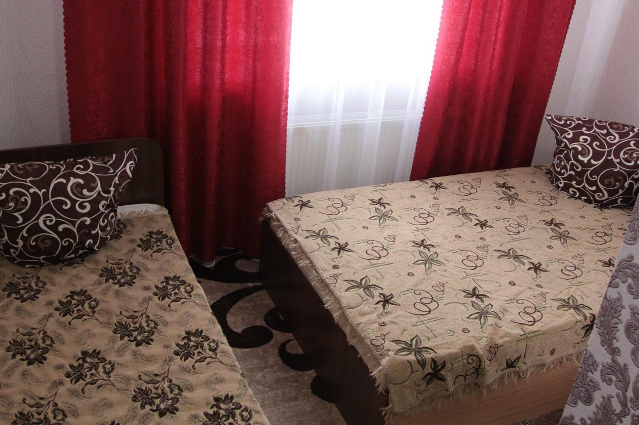 فندق Bila Krynytsya في  Karavan المظهر الخارجي الصورة